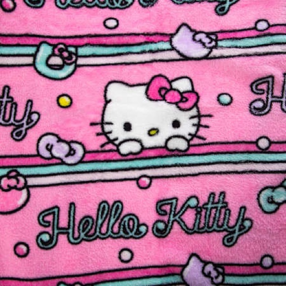 Sanrio® Silk Touch Hello Kitty Throw Blanket - New - Picture 2 of 4